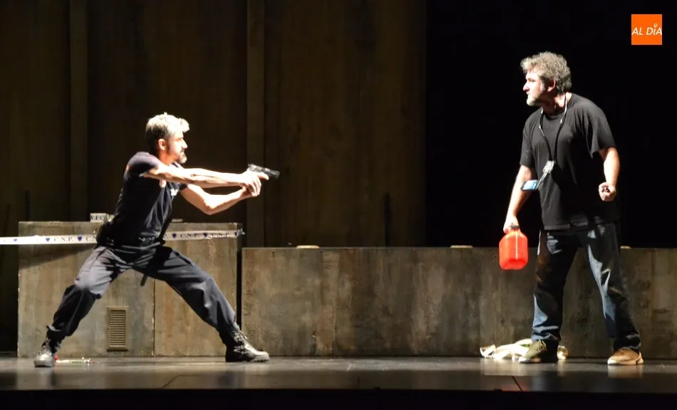 Foto 4 - Punto y final al a&ntilde;o teatral de la mano de Perigallo con un &uacute;ltimo sobresalto  