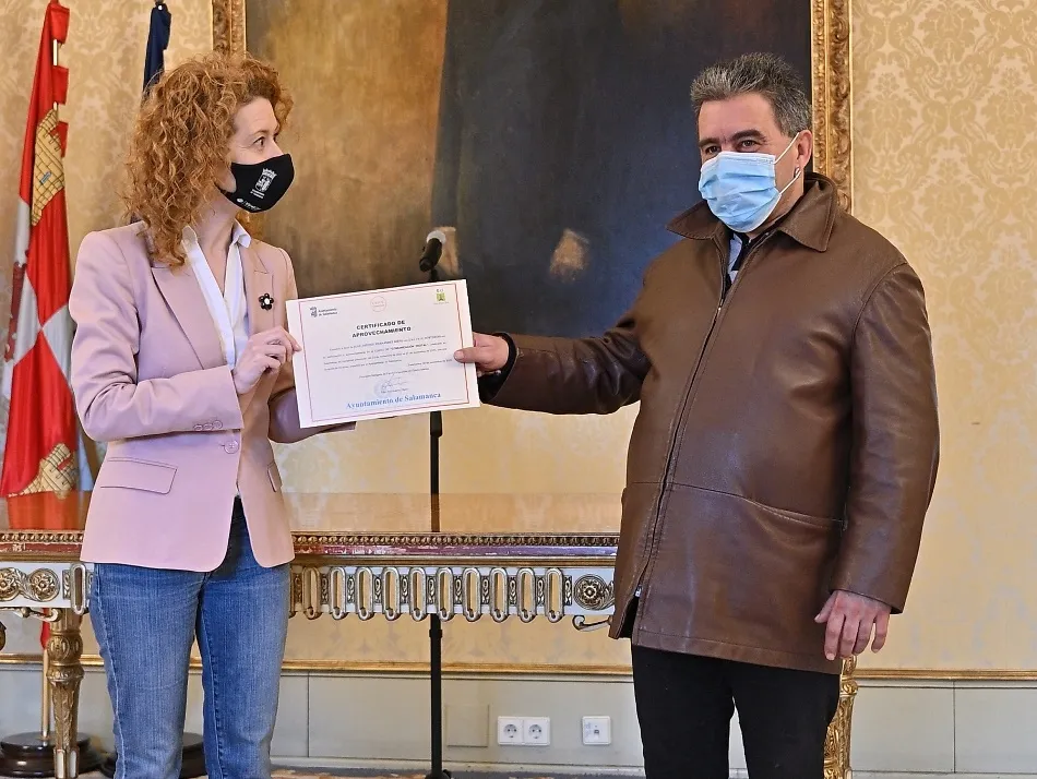 Foto 5 - El Ayuntamiento reconoce el esfuerzo de los 24 participantes en los &uacute;ltimos cursos impulsados por...