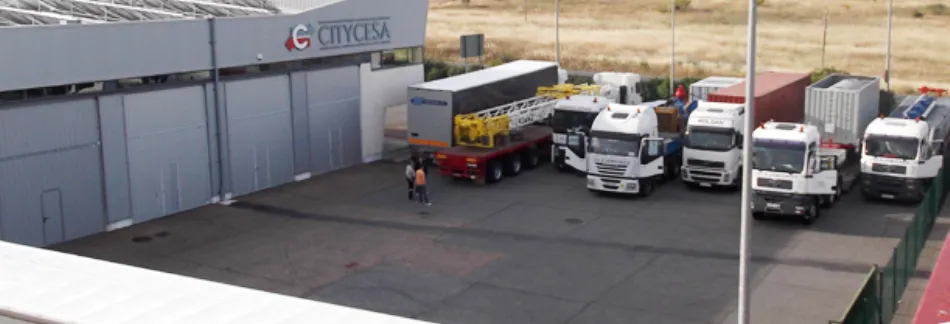Camiones junto a la Aduana de Salamanca-CITYCESA. Foto de info.pyme