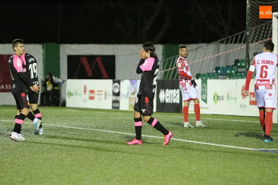 Foto 3 - El Mallorca resuelve con un solitario gol la eliminatoria de la Copa del Rey ante el Guijuelo (0-1)