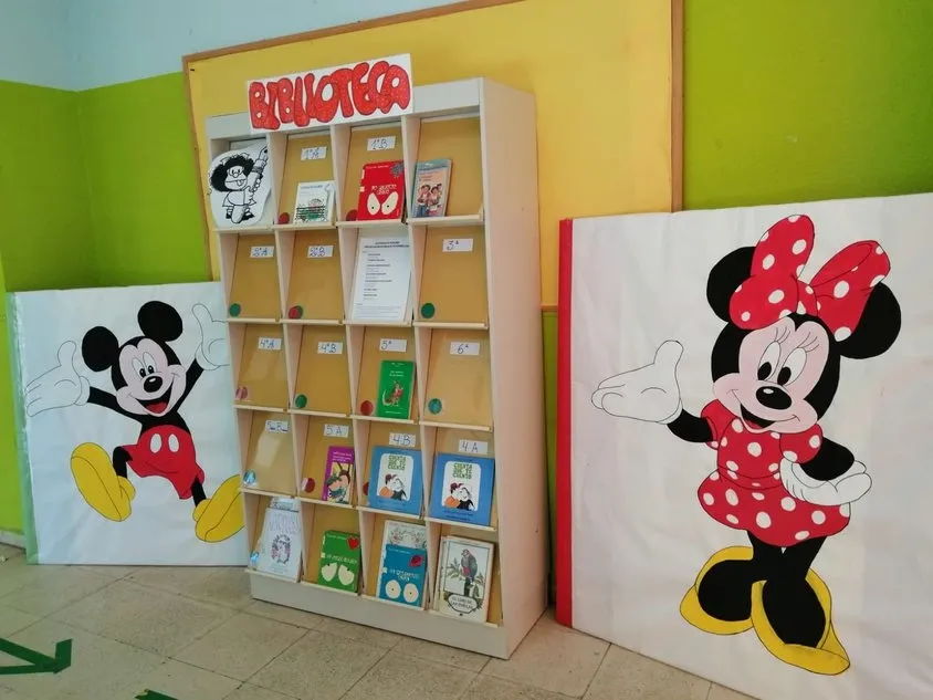 Foto 2 - El CEIP Manuel Moreno Blanco se viste de Navidad  
