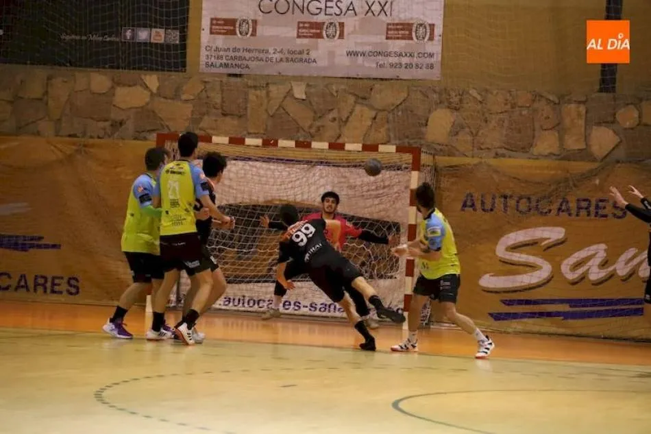 Un partido anterior del Congesa BM Salamanca - Archivo