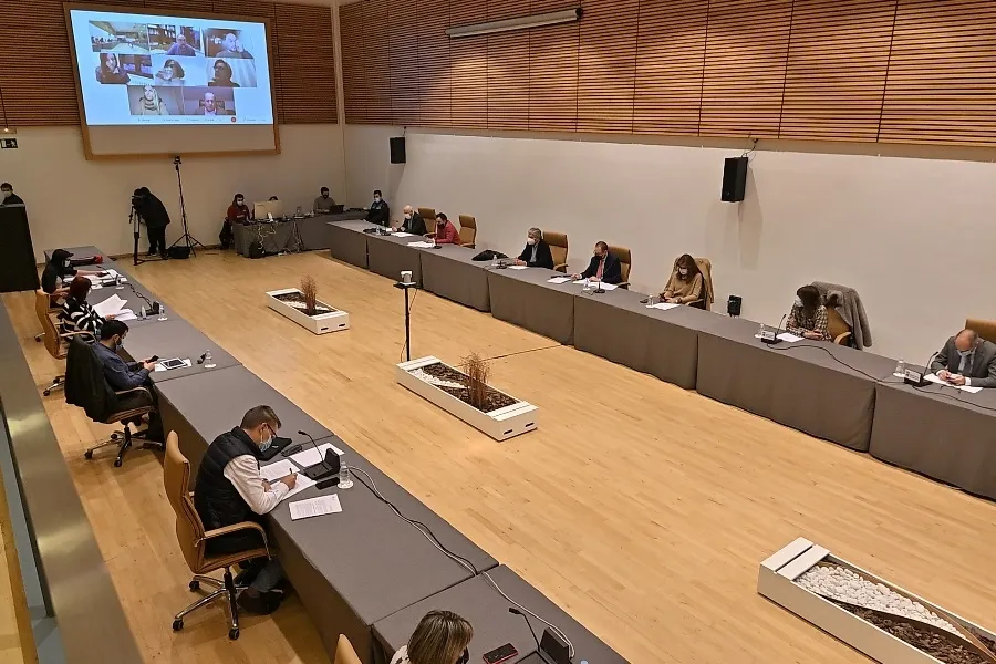 Foto 2 - El Pleno del Ayuntamiento aprueba la congelaci&oacute;n de los impuestos municipales, tasas, precios...