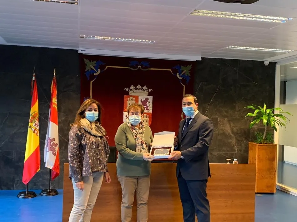 Foto 3 - La Junta distingue a 199 empleados p&uacute;blicos de Salamanca por sus a&ntilde;os de servicio&nbsp;