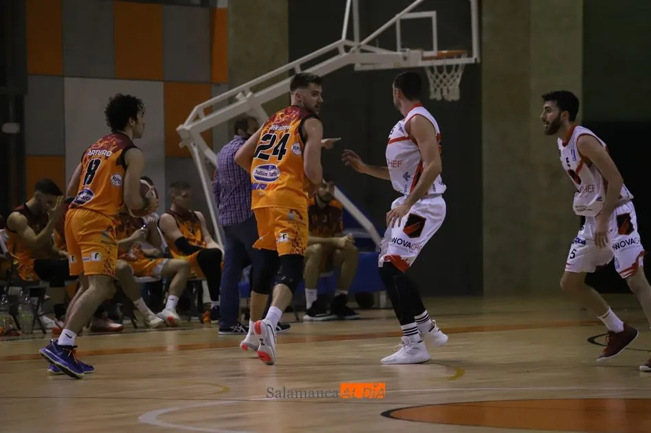 Foto 5 - El Aquimisa Carbajosa se deshace del Innova Chef con buen juego y triples (74-57)