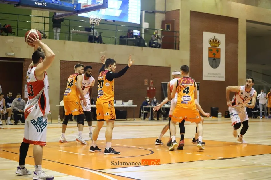 Foto 3 - El Aquimisa Carbajosa se deshace del Innova Chef con buen juego y triples (74-57)