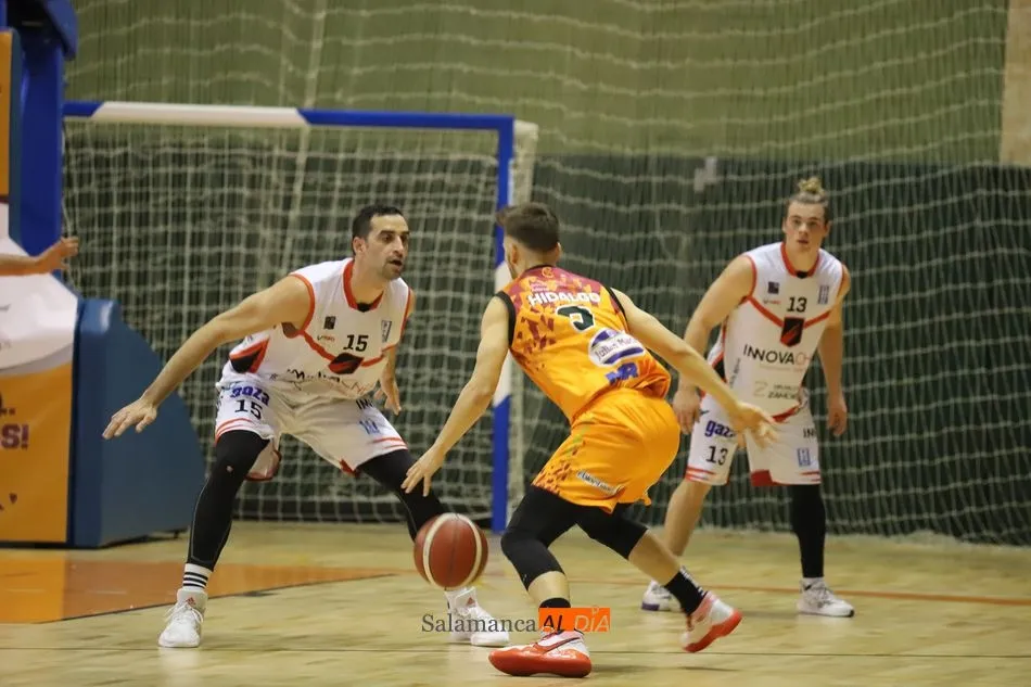 Foto 2 - El Aquimisa Carbajosa se deshace del Innova Chef con buen juego y triples (74-57)