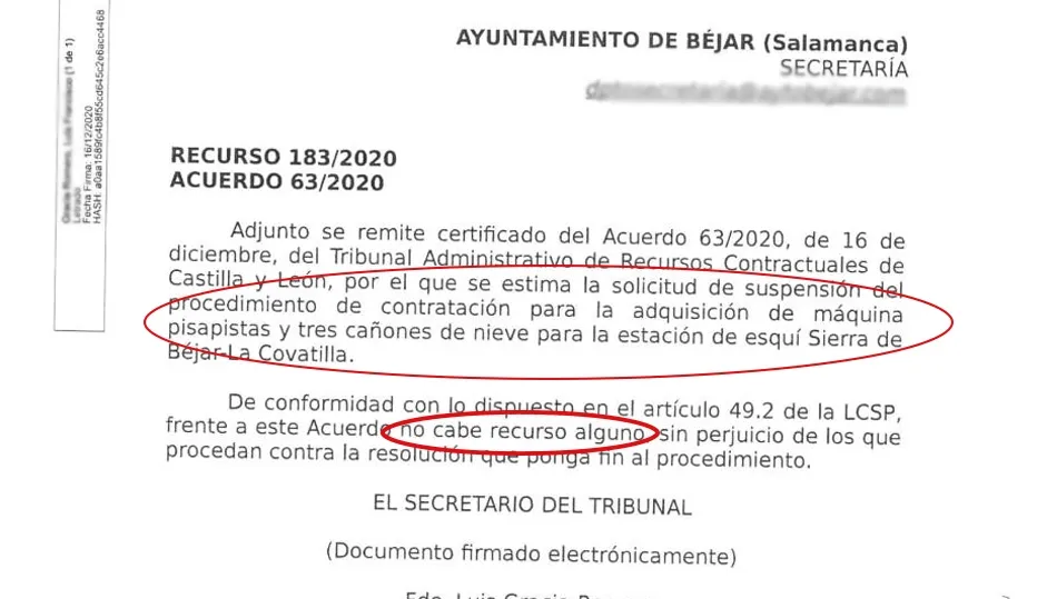 Controversia entre TAB y PSOE por la suspensión de la adjudicación de la pisapistas y los...
