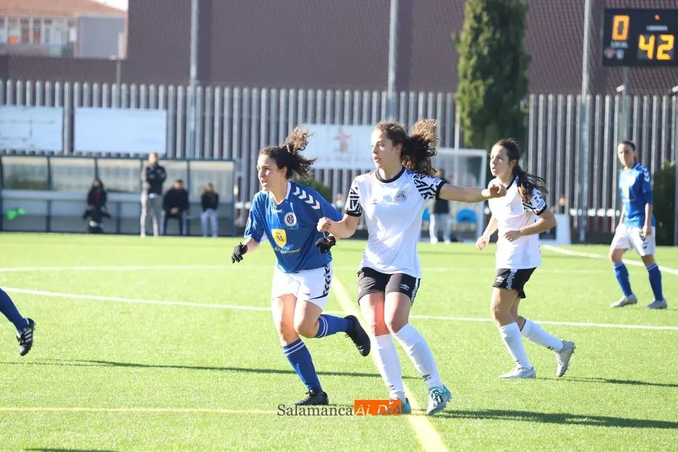 Foto 3 - El CD Salamanca femenino planta cara al Torrelodones sin &eacute;xito (1-2)