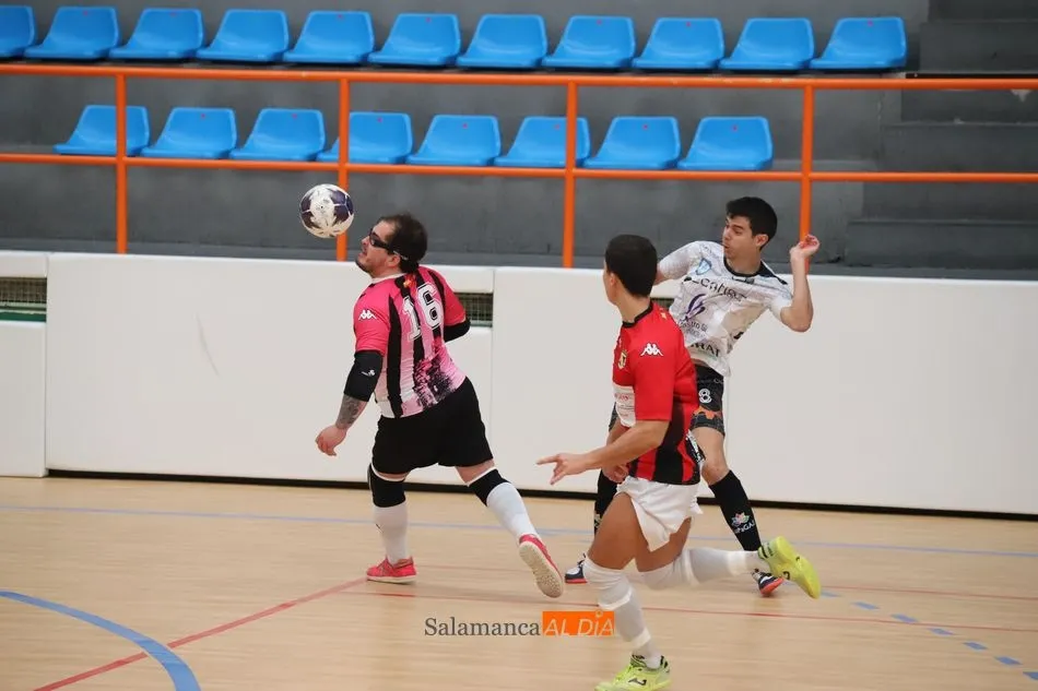 Foto 11 - El FS Salamanca Unionistas no puede brindar a su afici&oacute;n una nueva victoria (3-3)