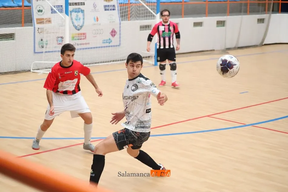 Foto 4 - El FS Salamanca Unionistas no puede brindar a su afici&oacute;n una nueva victoria (3-3)