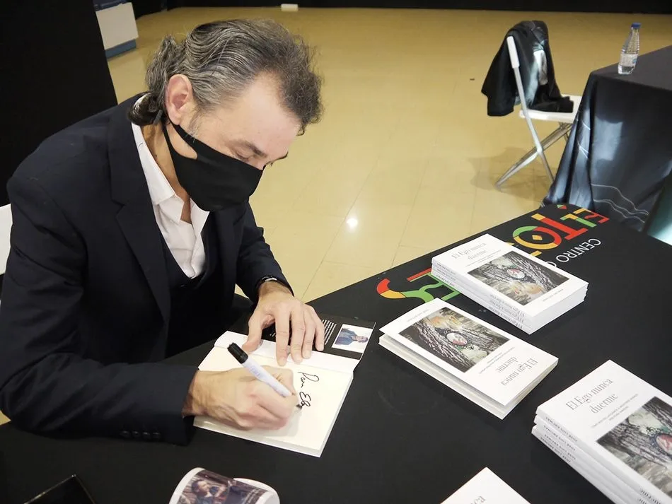 Foto 8 - Jos&eacute; Luis Encinas: "He escrito &lsquo;El ego nunca duerme&rsquo; para ayudar a buscar lo que nos impide...