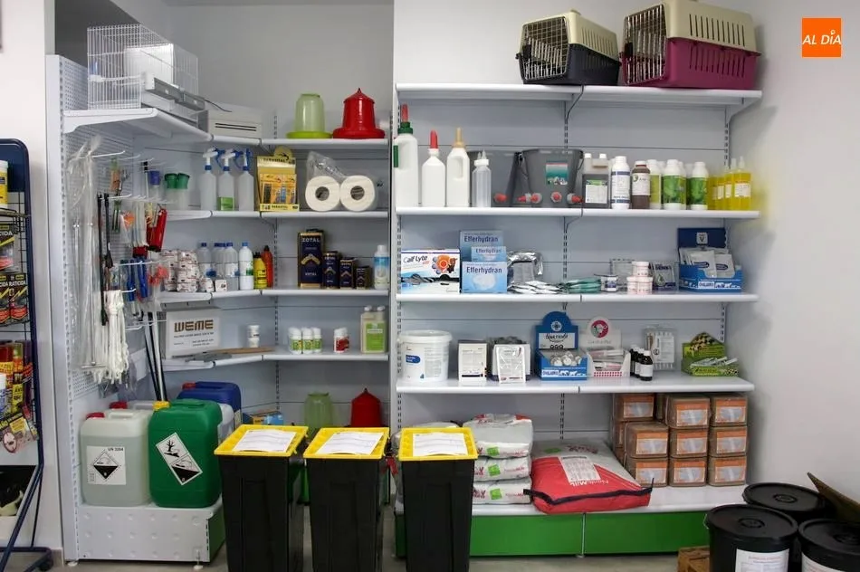 Foto 4 - Univet Comercial Veterinaria traslada su tienda en Vitigudino para mejorar su servicio  