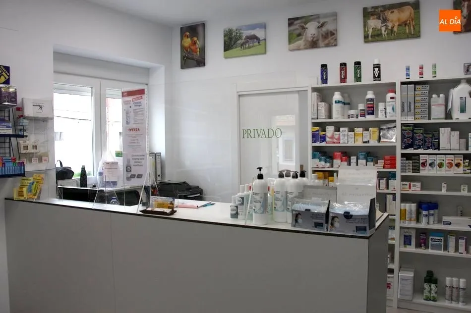 Foto 3 - Univet Comercial Veterinaria traslada su tienda en Vitigudino para mejorar su servicio  