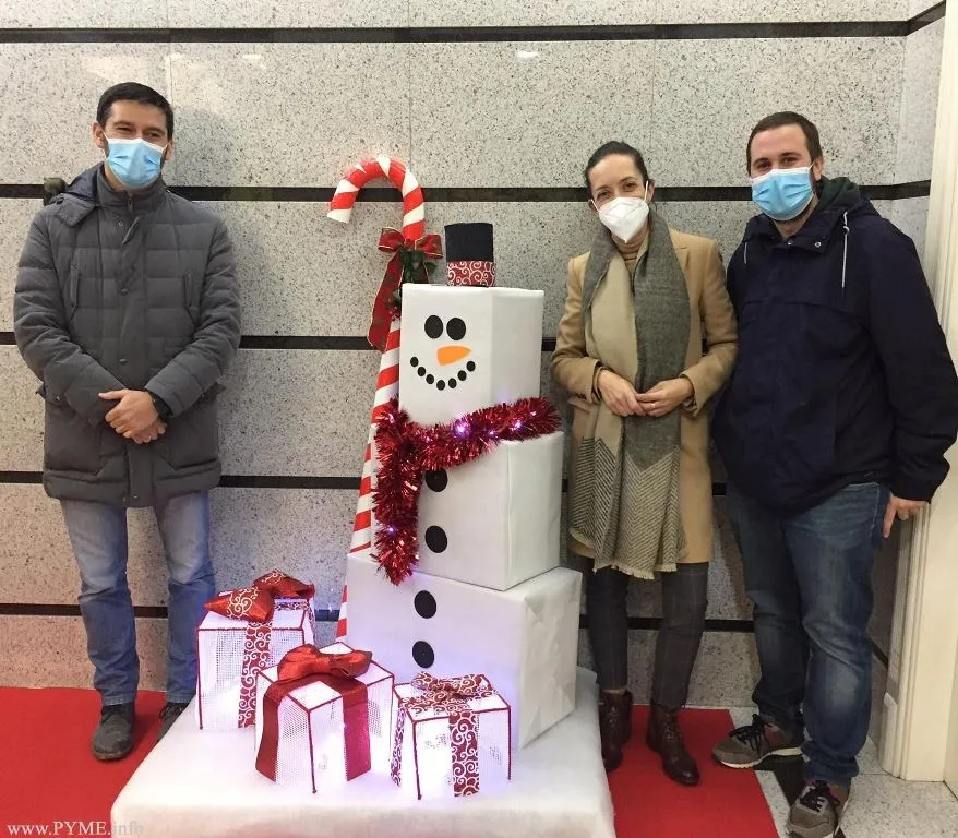 Miembros de la Directiva de Afecir recorren las zonas participantes en el Concurso de Calles  