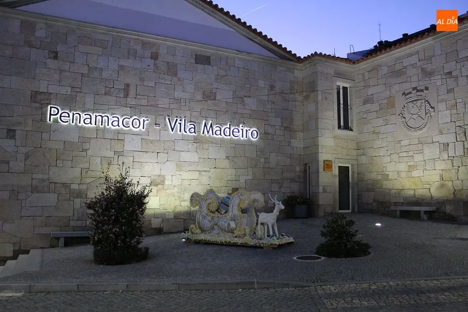 Foto 3 - Penamacor mantiene la tradici&oacute;n del mayor madero de Portugal, este a&ntilde;o online  