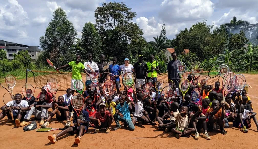 Foto 7 - El mirobrigense Arturo Mi&ntilde;ana toma parte en Uganda en un proyecto solidario con el tenis como eje  