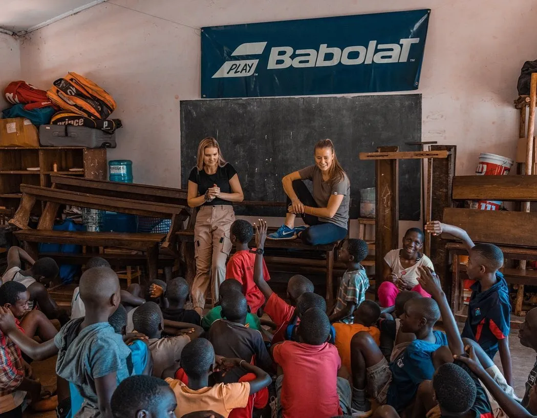 Foto 8 - El mirobrigense Arturo Mi&ntilde;ana toma parte en Uganda en un proyecto solidario con el tenis como eje  