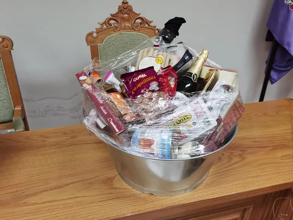 Foto 7 - Villoria premia las mejores fachadas navide&ntilde;as con productos comprados en la villa