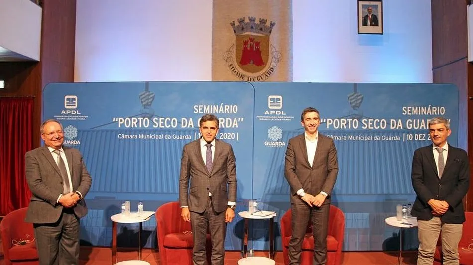 Foto 2 - Portugal planea la creaci&oacute;n de un puerto seco en Guarda  
