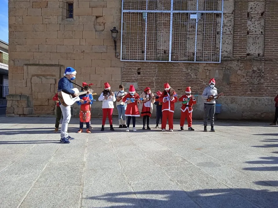 Foto 5 - Villancicos por las calles del pueblo