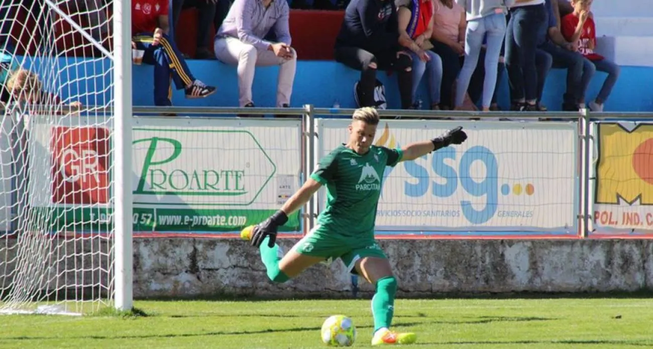 Foto 2 - El Guijuelo anuncia la salida de Carlos Molina y Salcedo ocupar&aacute; su lugar