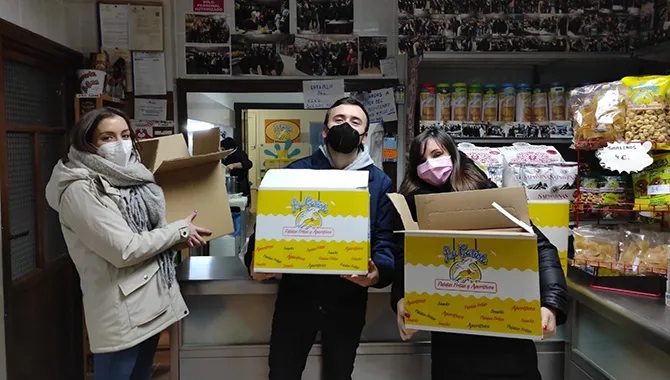 Foto 2 - Churros con fines solidarios gracias a la Asociaci&oacute;n Raga+