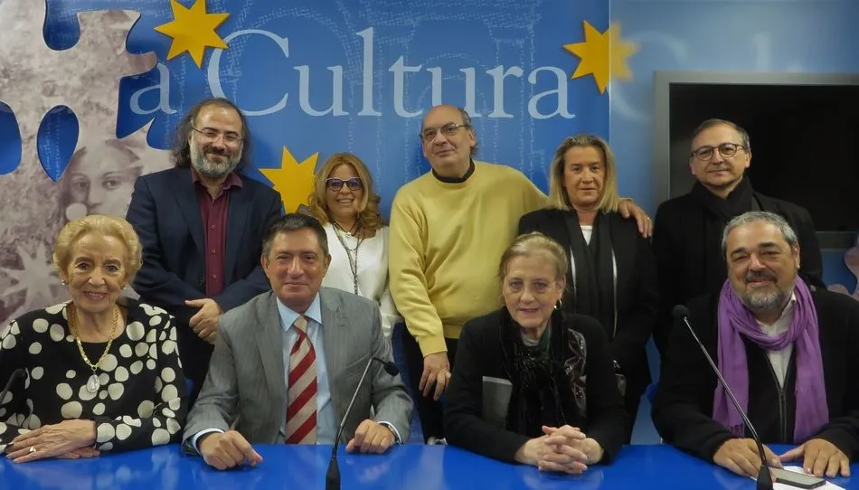 Miembros del jurado del Premio Internacional de Poesía Pilar Fernández Labrador