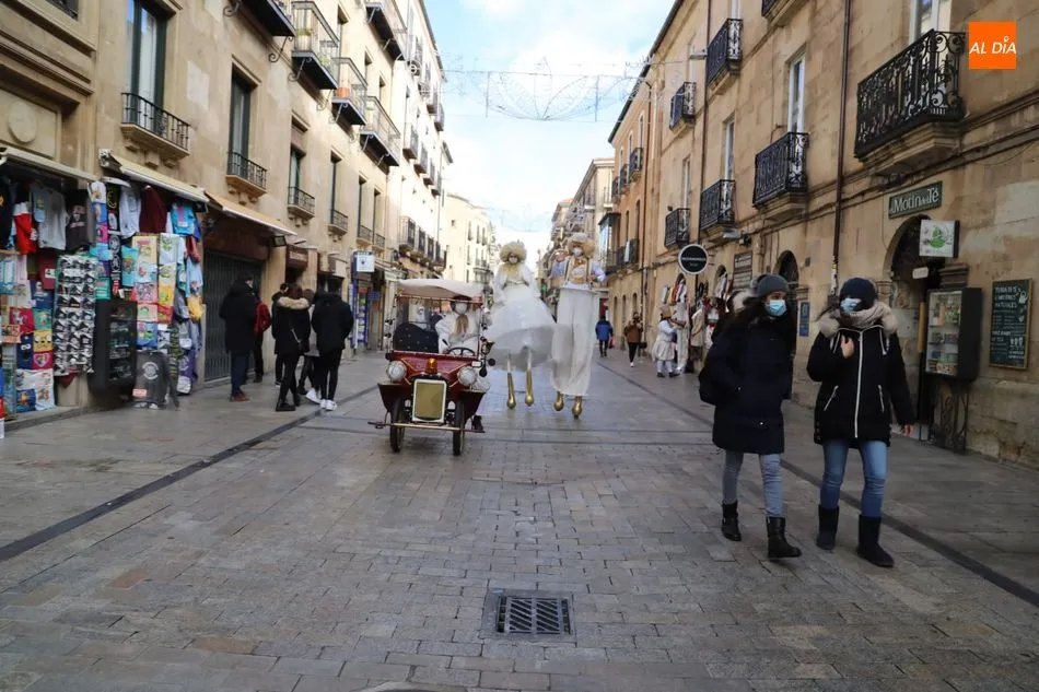 Foto 5 - Los carteros reales protagonizan el pasacalles por las zonas comerciales del centro&nbsp;