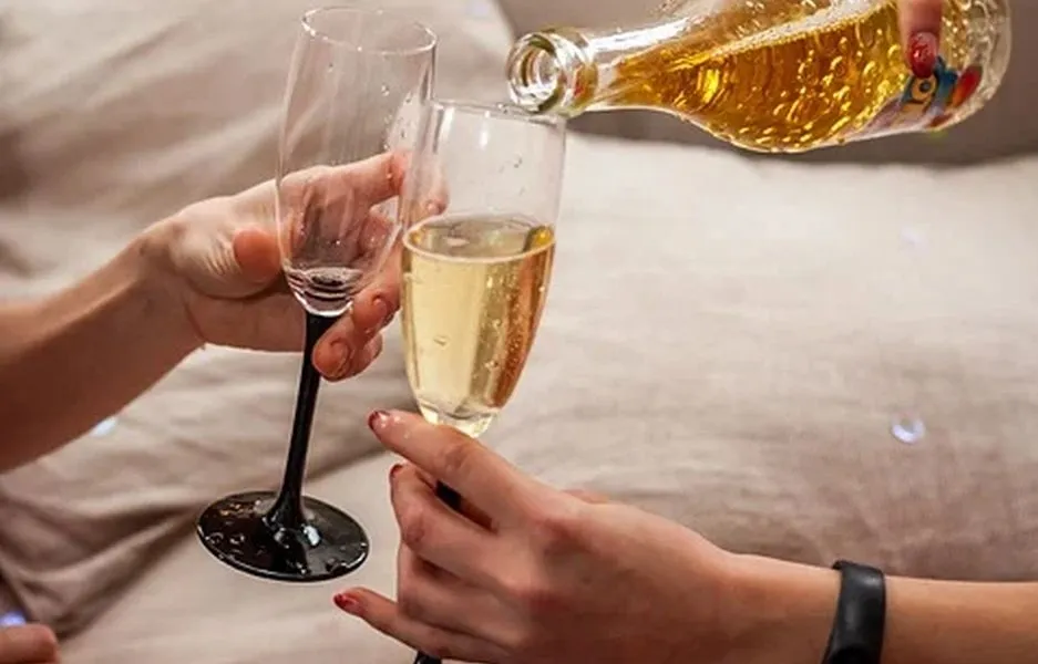 Brindis con champán