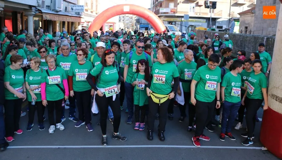 Marcha a favor de la ELA en Vitigudino. La solidaridad también ha estado presente en 2020 en la comarca de Vitigudino, en esta ocasión a favor de los enfermos de ELA.