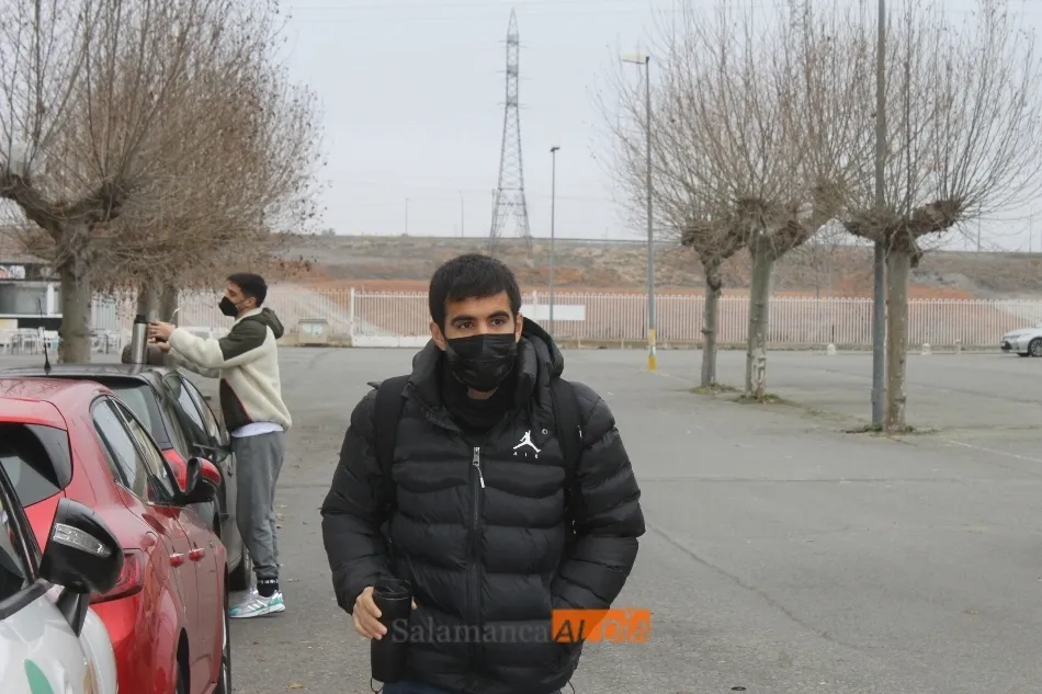 Foto 8 - Iv&aacute;n Casado entrena por primera vez como jugador del Salamanca UDS