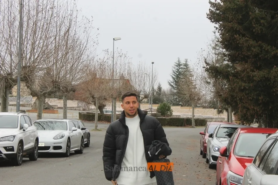 Foto 6 - Iv&aacute;n Casado entrena por primera vez como jugador del Salamanca UDS