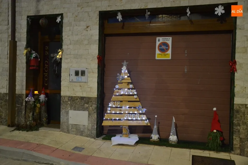 Foto 8 - Las calles Valera, y Sierra de Gata y Campo de Toledo, ganan los concursos navide&ntilde;os  
