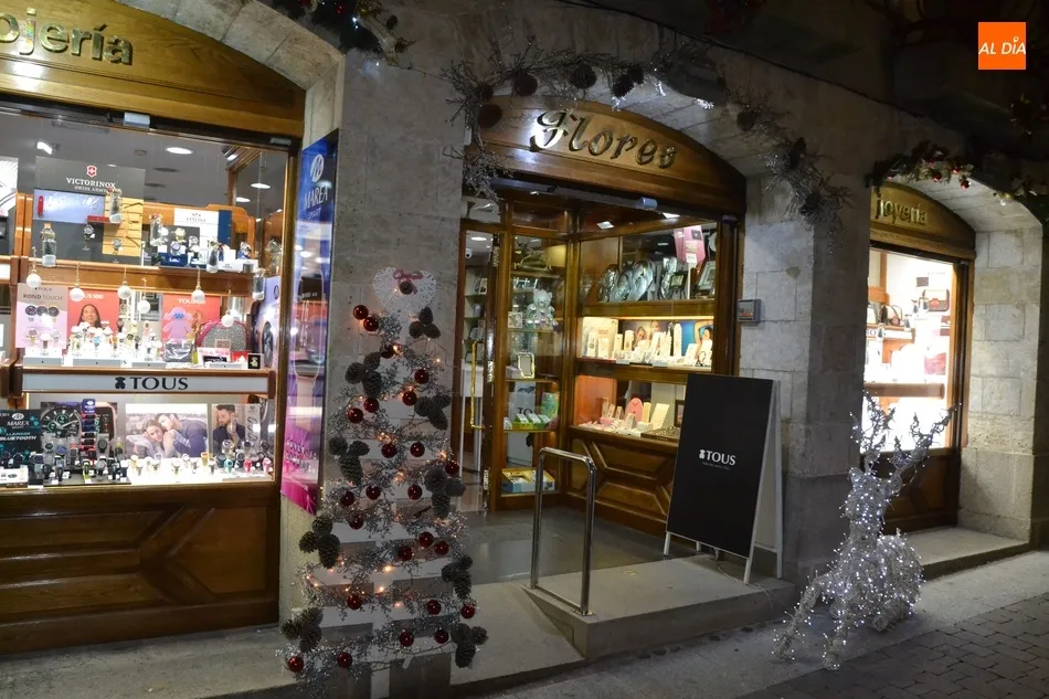 Foto 11 - Las calles Valera, y Sierra de Gata y Campo de Toledo, ganan los concursos navide&ntilde;os  