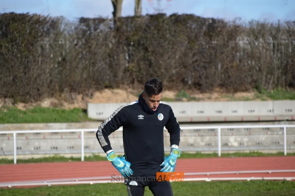 Foto 10 - Due&ntilde;as dirige su &uacute;ltima sesi&oacute;n de entrenamiento con el Salamanca UDS por la ausencia de Escobar