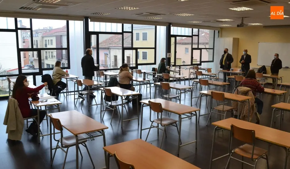 Último examen para las 5 aspirantes a la plaza de arquitecto municipal  