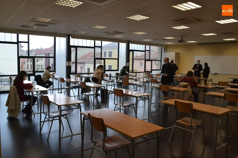 Foto 4 - &Uacute;ltimo examen para las 5 aspirantes a la plaza de arquitecto municipal  