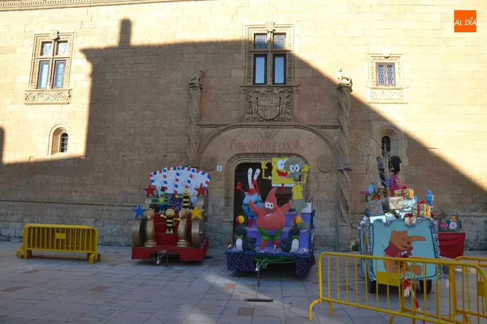 Foto 6 - Ma&ntilde;ana de preparativos en la Plazuela del Conde para la adoraci&oacute;n a los Magos  