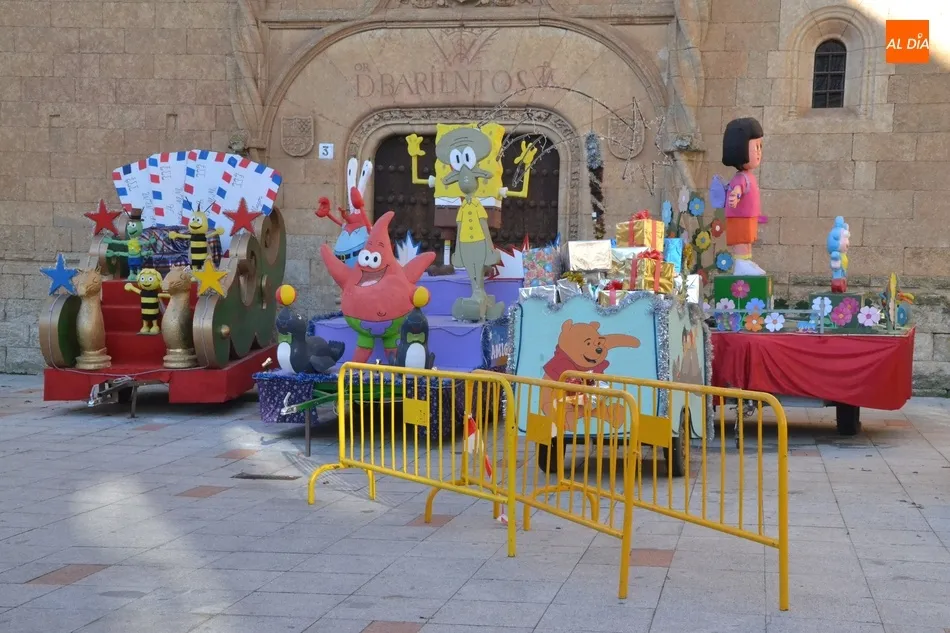 Mañana de preparativos en la Plazuela del Conde para la adoración a los Magos  