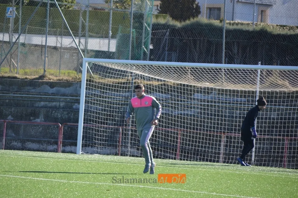 Foto 10 - El Salamanca UDS &lsquo;B&rsquo; gana al Juvenil Regional en un entretenido amistoso a modo de...