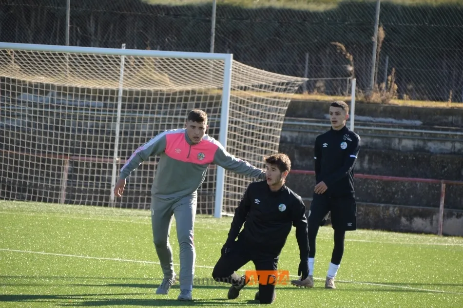Foto 2 - El Salamanca UDS &lsquo;B&rsquo; gana al Juvenil Regional en un entretenido amistoso a modo de...