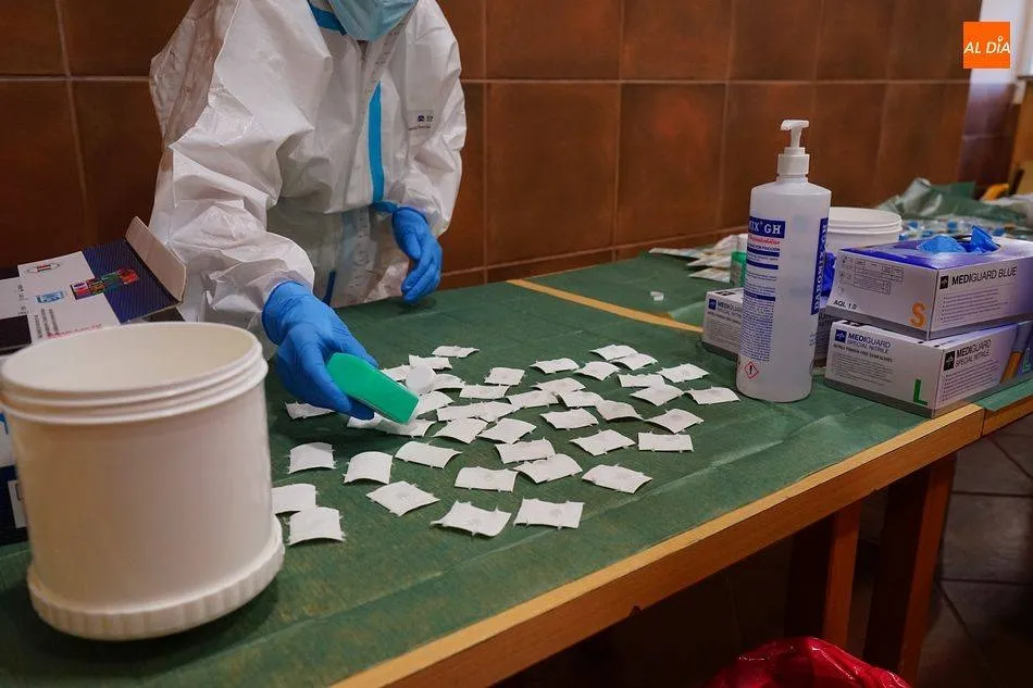 Casado pide enfermeros y Tcaes voluntarios para realizar cribados en zonas con alta incidencia  