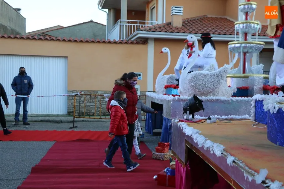 Foto 10 - Los Reyes de Oriente dejan su magia en Vitigudino con todas las medidas de seguridad  