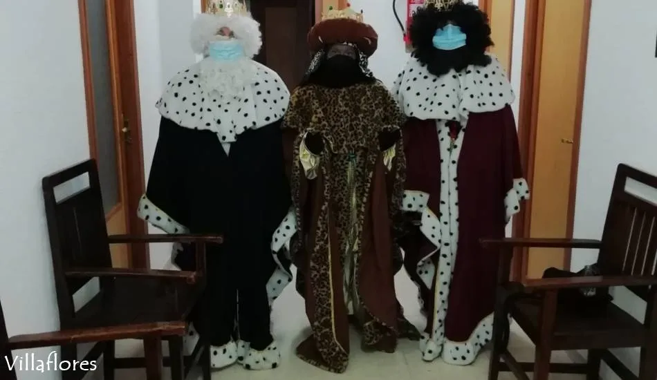 Foto 7 - Los Reyes Magos de Oriente se detienen en Las Villas con mucha&nbsp;cautela  