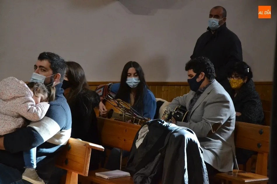 Foto 5 - Los Reyes Magos adoran al Ni&ntilde;o Jes&uacute;s en San Crist&oacute;bal antes de marcharse de Mir&oacute;briga  
