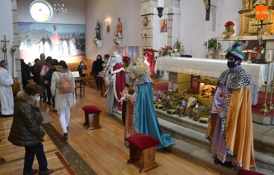 Los Reyes Magos adoran al Niño Jesús en San Cristóbal antes de marcharse de Miróbriga  