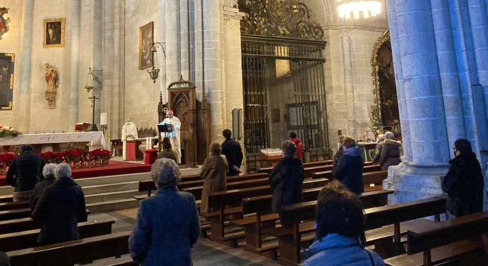 Foto 3 - Jes&uacute;s Garc&iacute;a Burillo preside en la Catedral la misa de la Solemnidad de la Epifan&iacute;a del Se&ntilde;or  