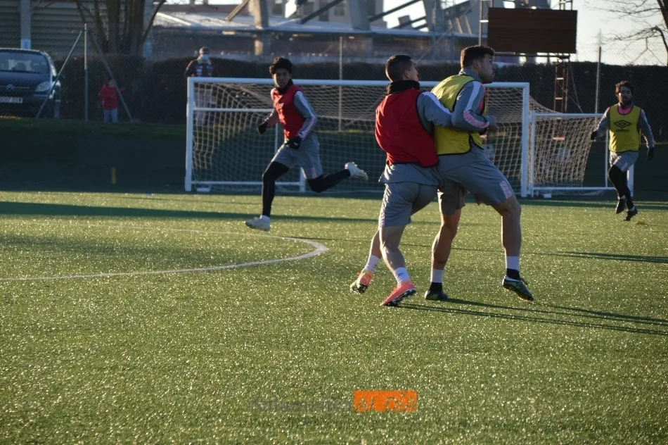 Foto 6 - Sergio Ayala ya est&aacute; en Salamanca&hellip;&nbsp;pero no entrena a las &oacute;rdenes de Escobar