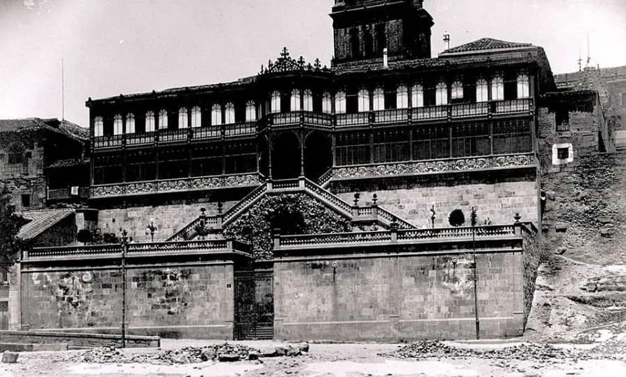 Foto 4 - El estreno de la Casa Lis en 1905